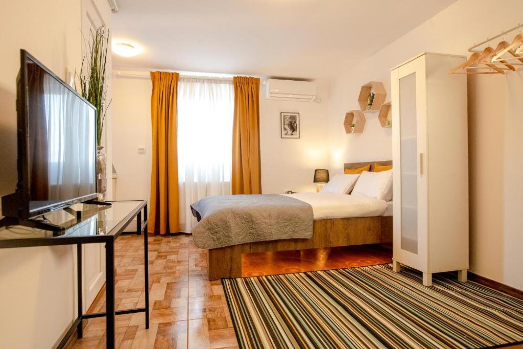 Color Apartments Old Town Center Bükreş Dış mekan fotoğraf