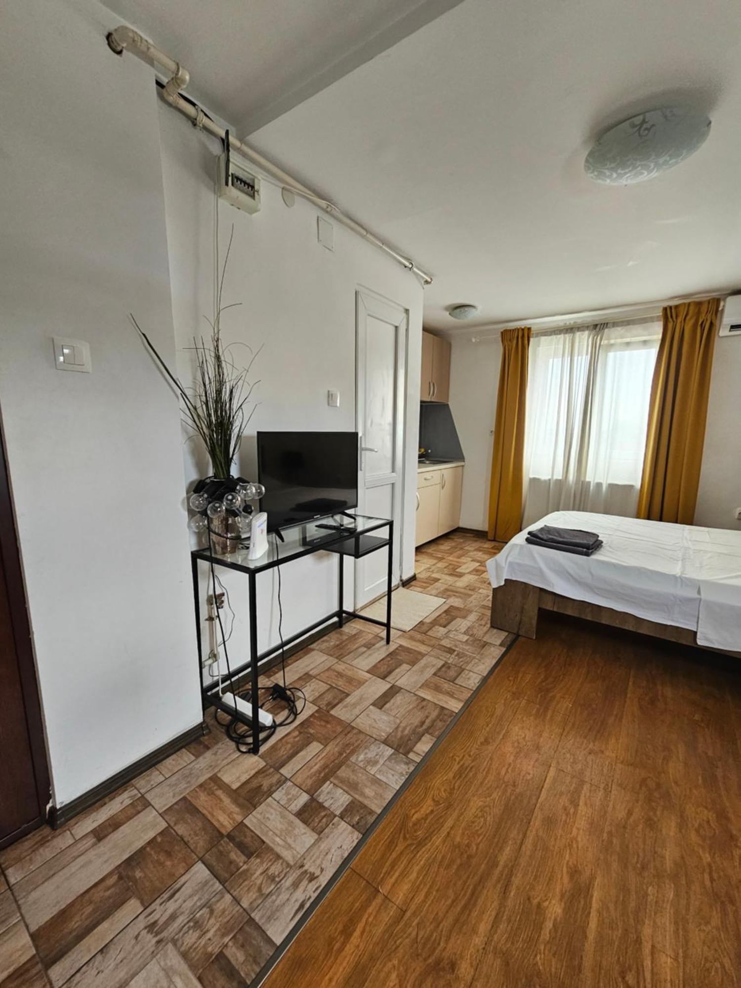 Color Apartments Old Town Center Bükreş Dış mekan fotoğraf