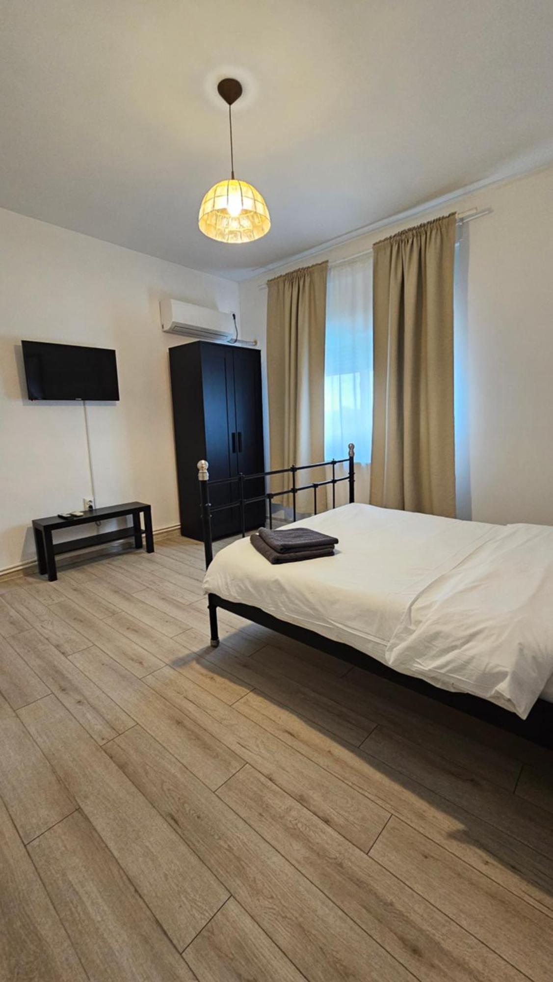 Color Apartments Old Town Center Bükreş Dış mekan fotoğraf