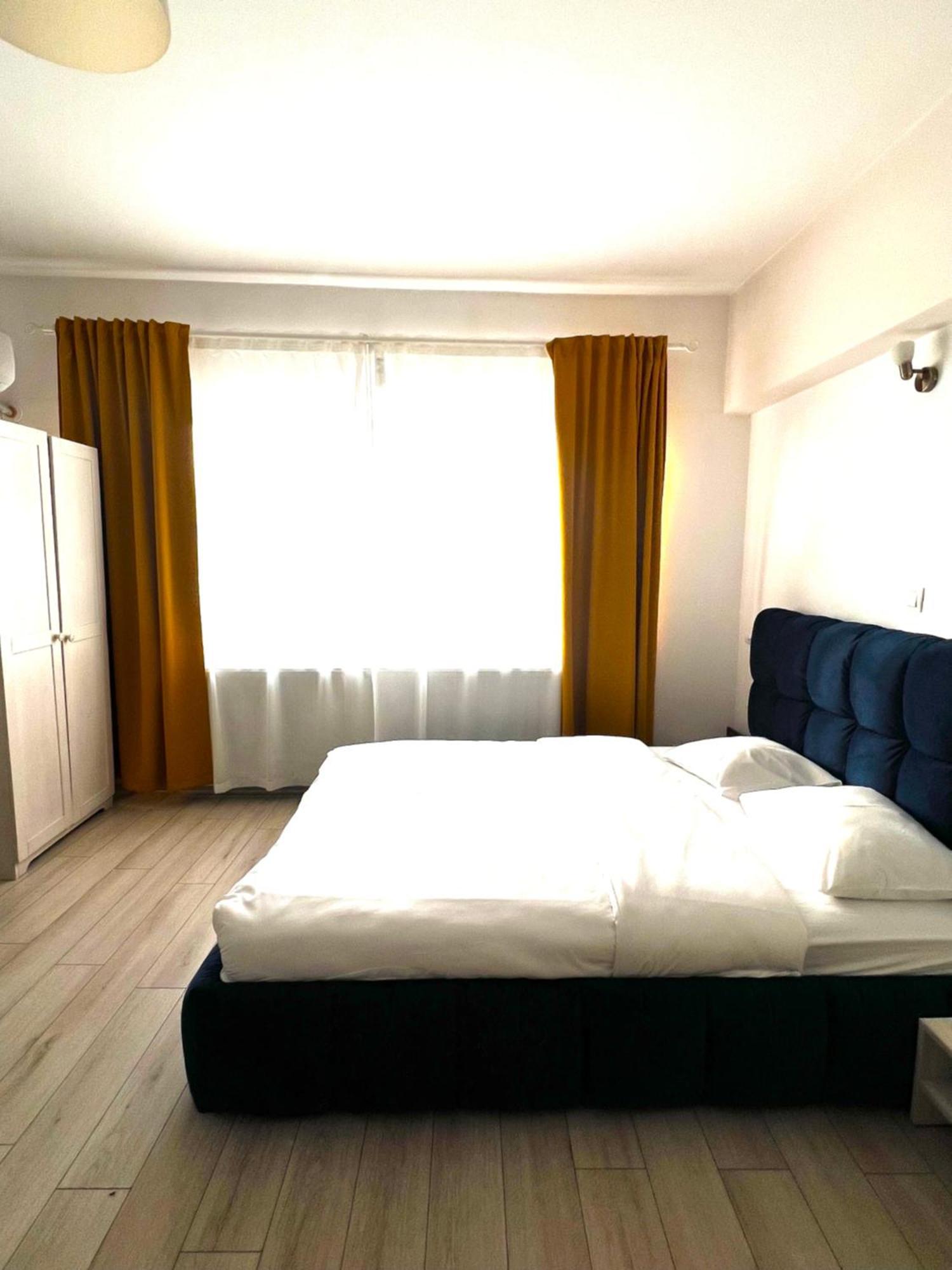 Color Apartments Old Town Center Bükreş Dış mekan fotoğraf