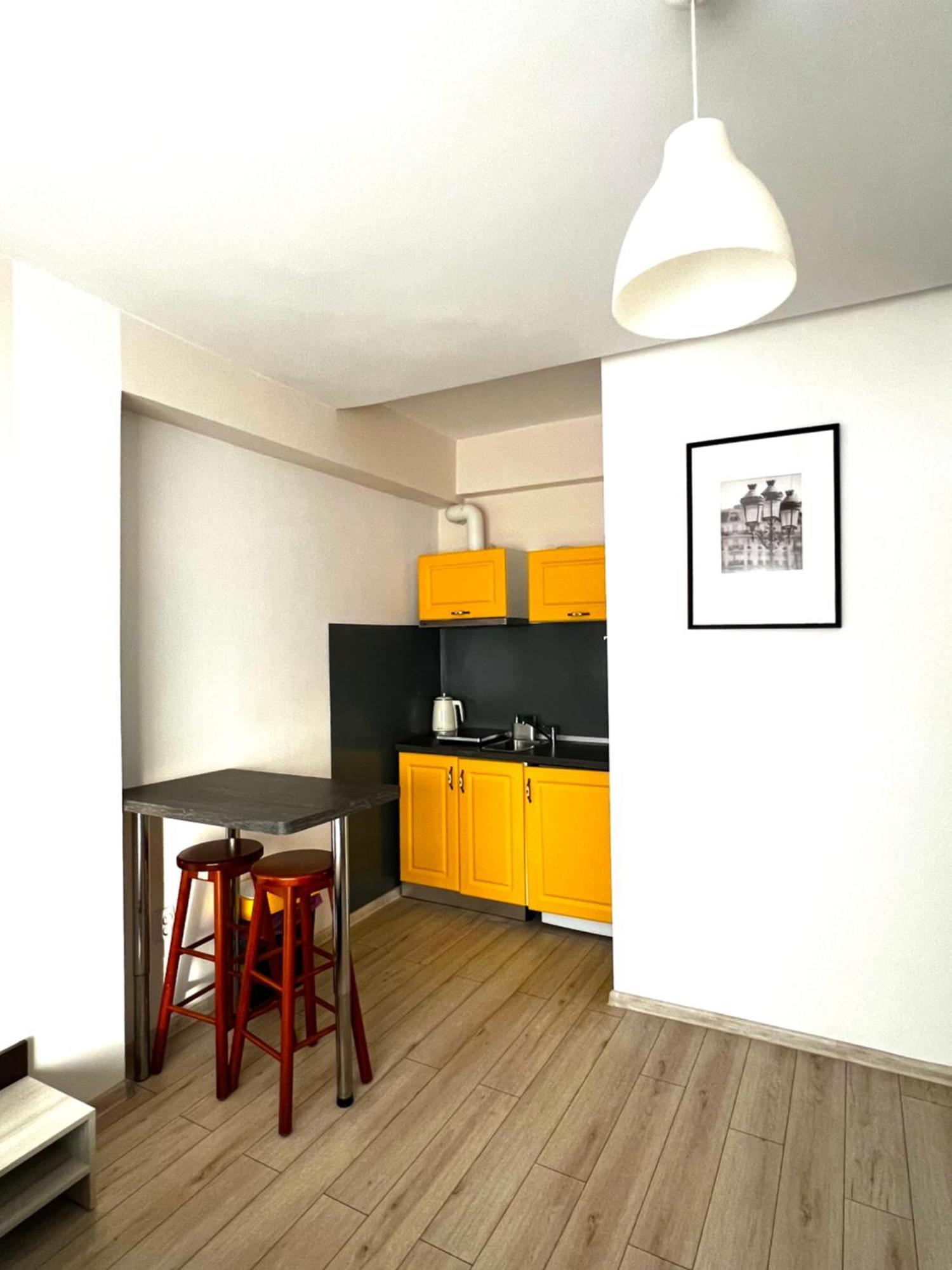 Color Apartments Old Town Center Bükreş Dış mekan fotoğraf
